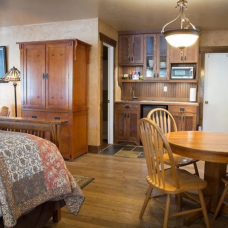 Canyon Vista Lodge Rockville Экстерьер фото